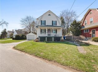 211 Pleasant St, Rumford, RI 02916