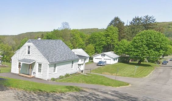 1st image of 1301 Carrie Ave