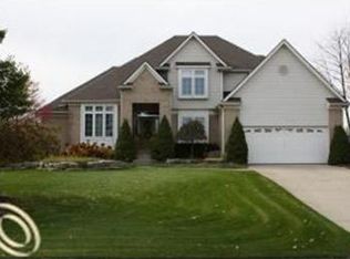 430 Harwood Ct, Oxford, MI 48371