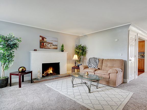 4th image of 505 A St NE