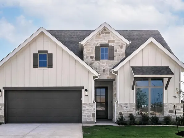 316 Foxfire Cv, Lockhart, TX 78644