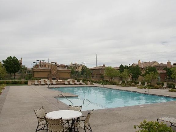 5th image of 2407 Granada Bluff Ct