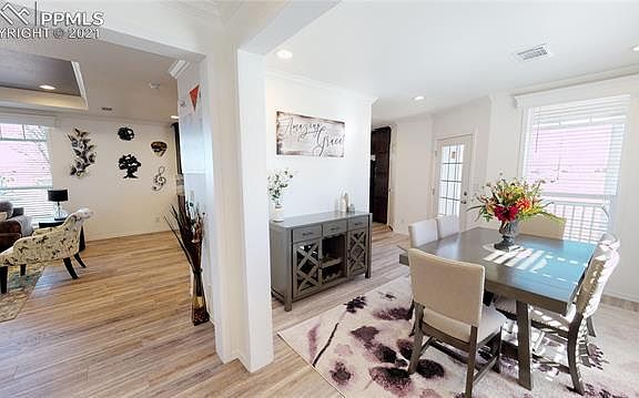 5th image of 6020 Henderson Ln