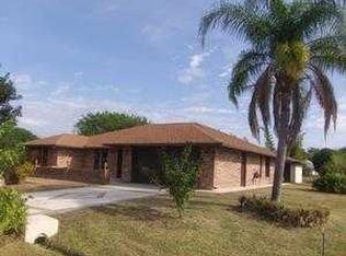 1895 SE Genaro Ter, Port Saint Lucie, FL 34952