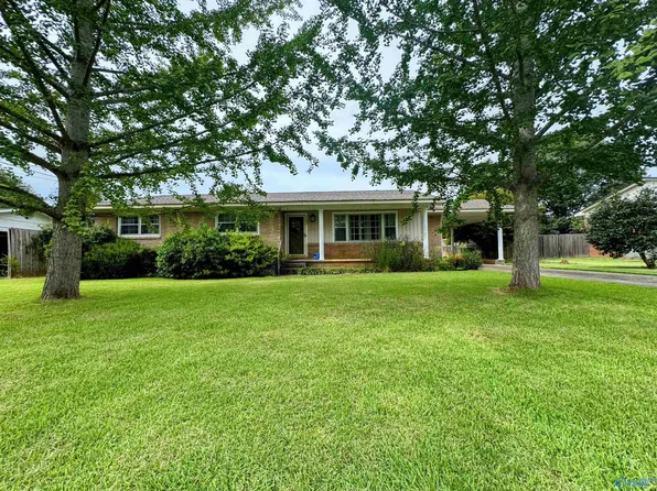 106 W Hayes St, Scottsboro, AL 35768