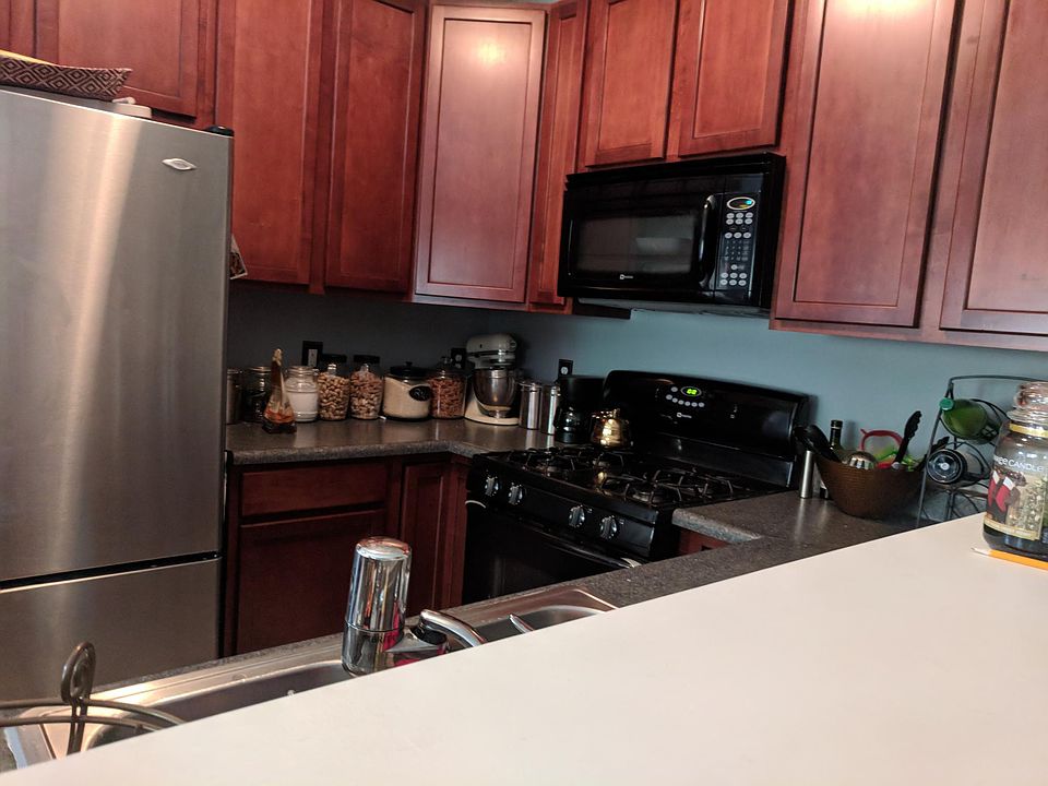 1st image of 689 Wilke Pl
