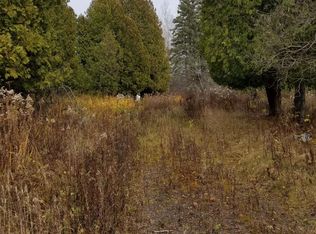 8 Lakewood Rd, Duluth, MN 55804