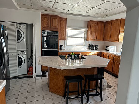 3rd image of 2436 Penmar Ave APT A
