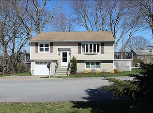 22 Continental Dr, Middletown, RI 02842