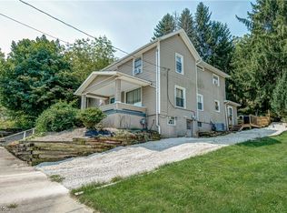 207 S Main St, Waynesburg, OH 44688
