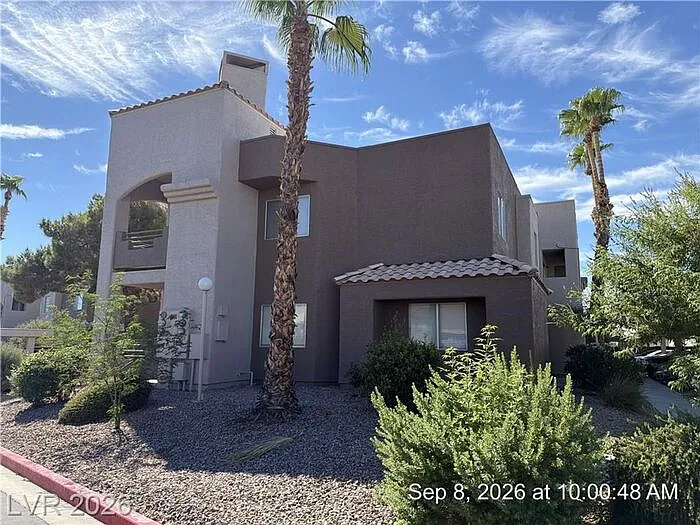2 bed, 2.0 bath, 1127 sqft, $1,395 — Photo 3