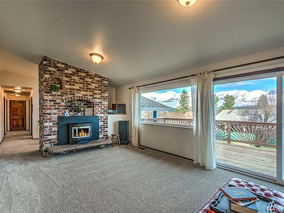 4th image of 9716 152nd St SE