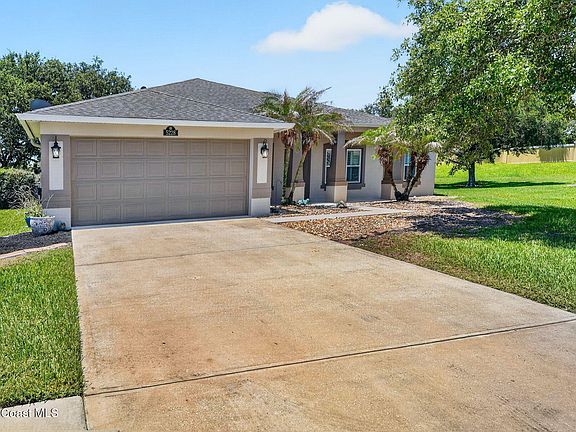 3rd image of 5228 Hessel Ct