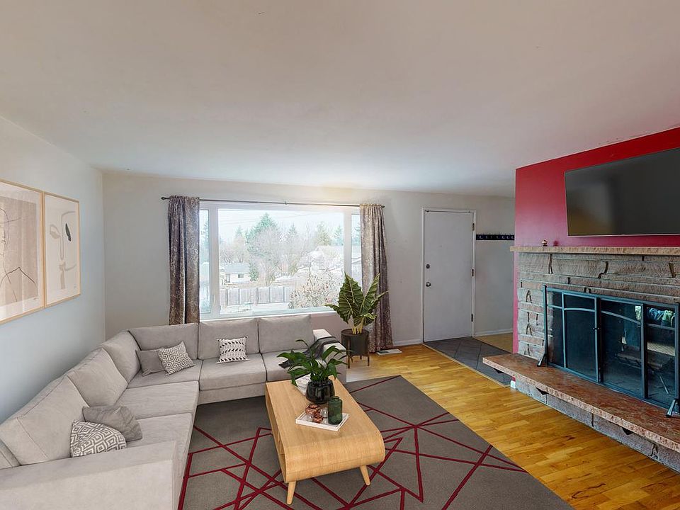 Furnished common areas! (Actual furniture will vary)