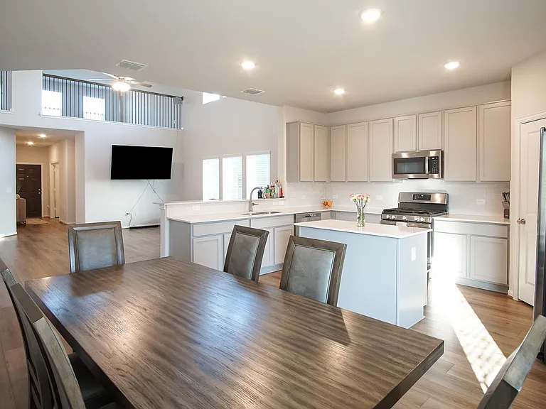 130 Yellowstone Dr — Photo 6