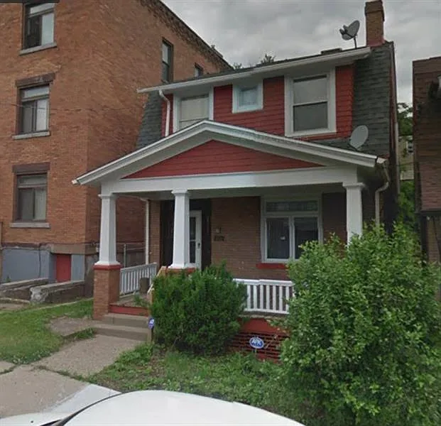 306 Kennedy Ave photo 1