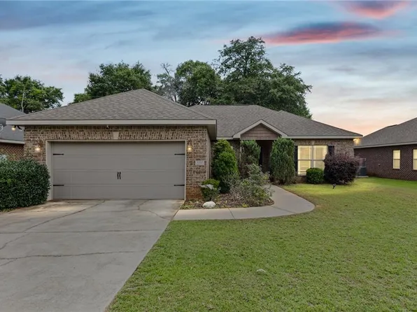2237 Farrington Loop E, Semmes, AL 36575