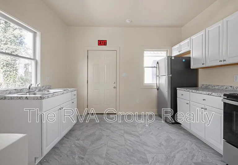 25 S Jefferson St #B — Photo 7