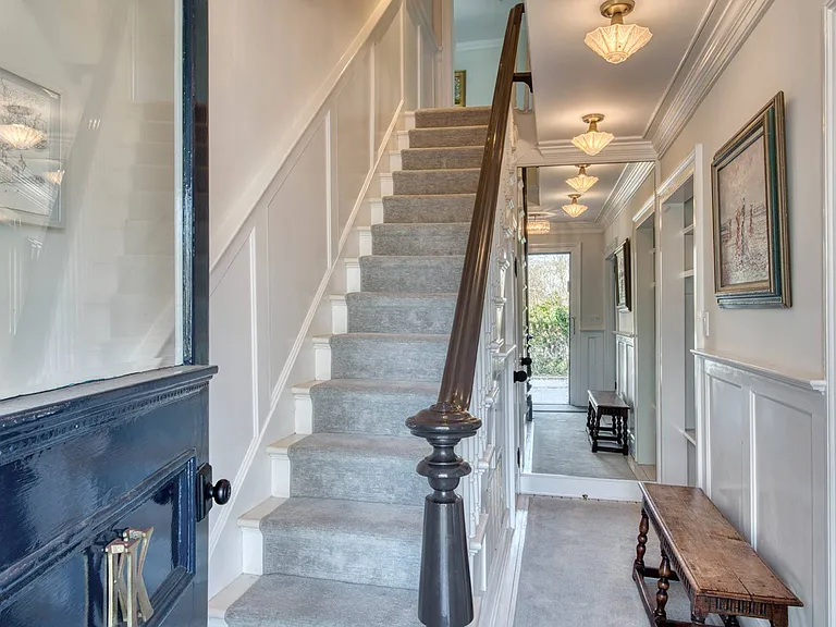 232 Hill St — Photo 7