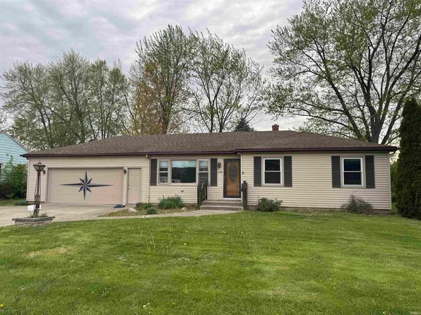 2136 Medford Dr, Fort Wayne, IN 46803