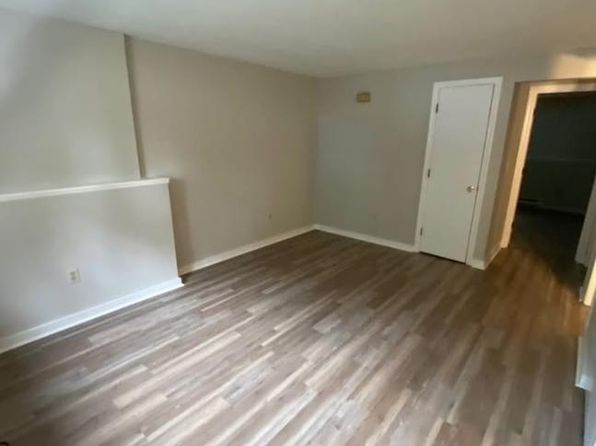 39 Calef Hwy UNIT 5