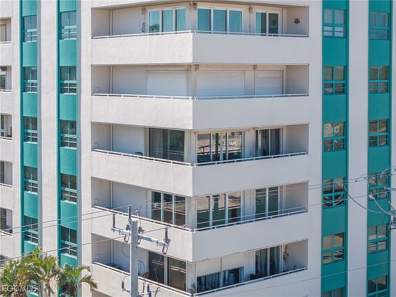 3rd image of 4803 Sunset Ct APT 304