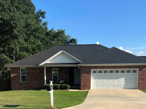 130 Maplewood Dr, Clanton, AL 35045