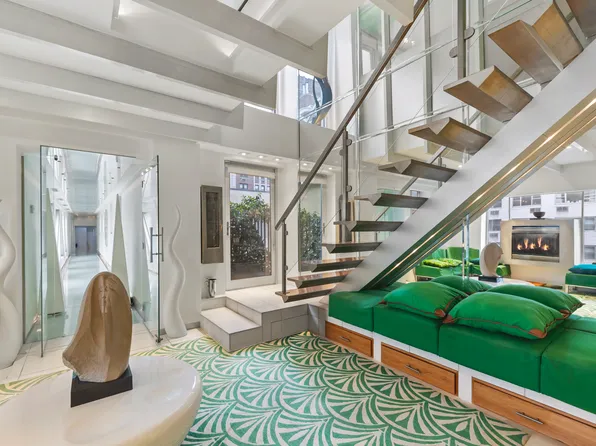 52 East 78th Street 8D image 2 of 13