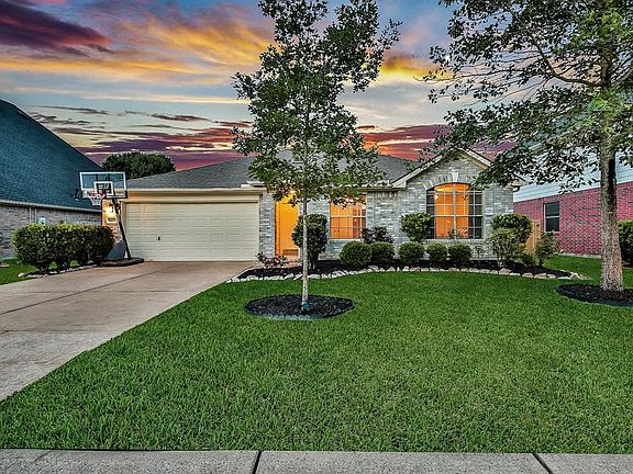 3rd image of 14622 Palos Park Dr
