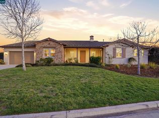 372 Falcon Crest Dr, Lompoc, CA 93436