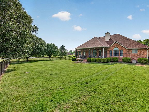 2nd image of 1134 Fawn Dr