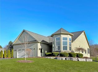 6765 Flametree Dr, Fayetteville, NY 13066