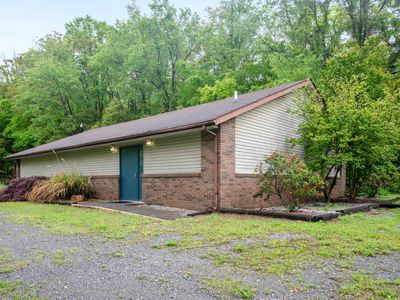 700 Old Virginia Ave, Narrows, VA, 24124