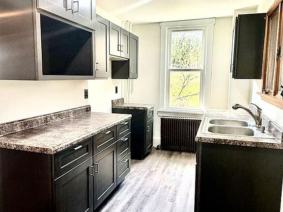 4th image of 353 Habicht St