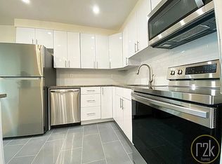 25-88 Steinway St #2F, Astoria, NY 11103