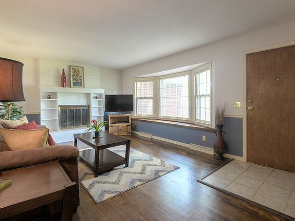 4th image of 2132 S 50th St