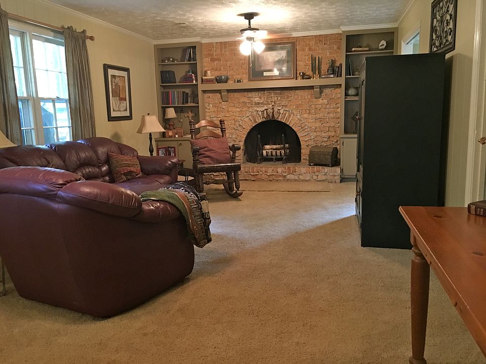 2nd image of 2634 Heath Ln