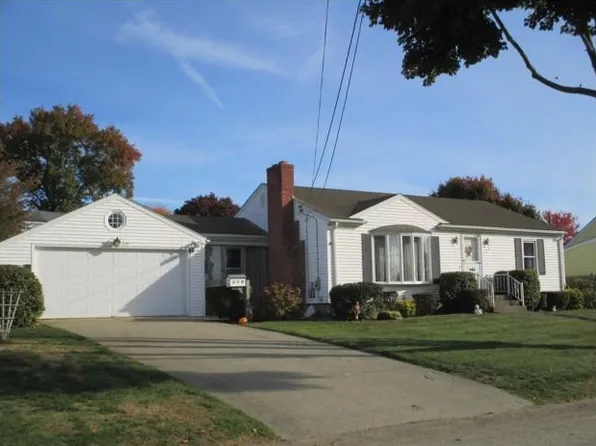 106 Allerton Ave, East Providence, RI 02914