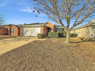 5321 Temecula Rd, Fort Worth, TX 76244