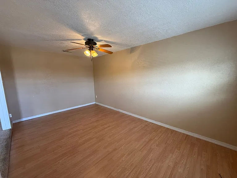 232 Lincoln Ave — Photo 5
