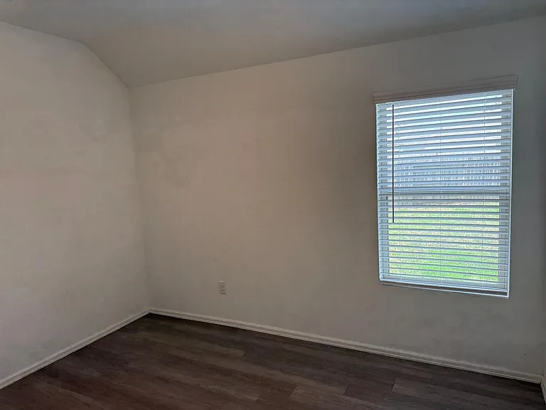 5335 Winding Stream Dr — Photo 17