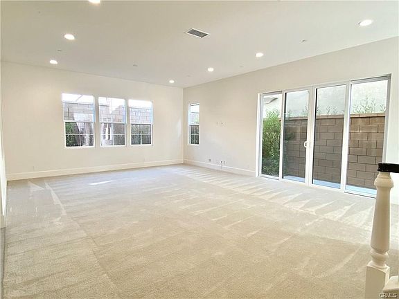 4th image of 222 Parkwood