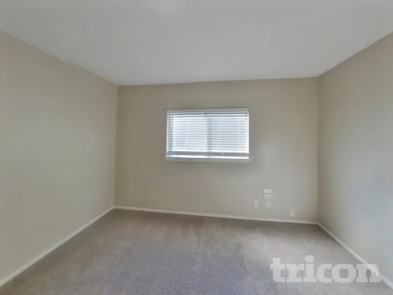 6854 Eden Grove Dr — Photo 8