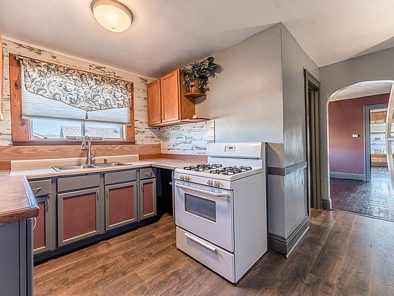 4th image of 2040 High St Unit 2