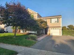 777 Ringwood Ave, Pompton Lakes, NJ 07442