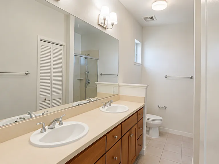 1911 Aberdeen Ln — Photo 8