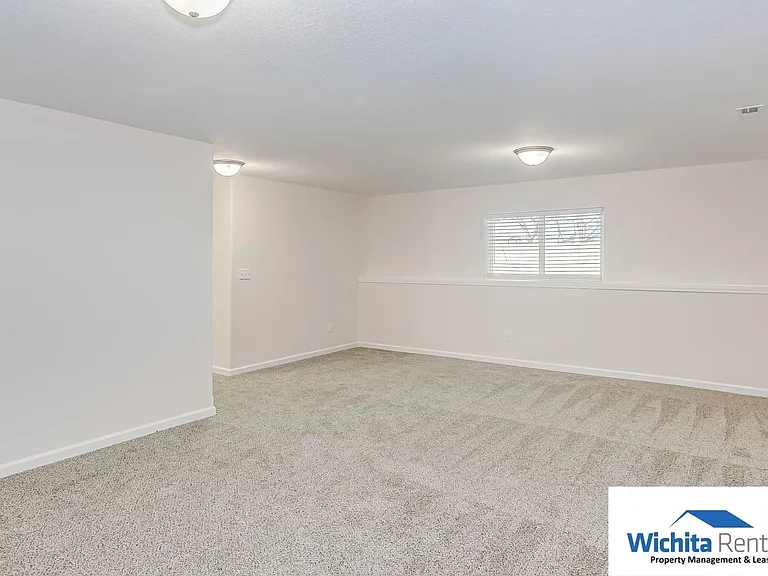 8721 E Chris Ct — Photo 9
