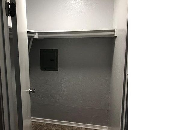 4th image of 3260 Martin Ave APT V