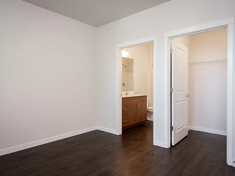 Discover Elevated Living at The Vaughn. Two Months Of Free Rent - And Free Parking! — Photo 18