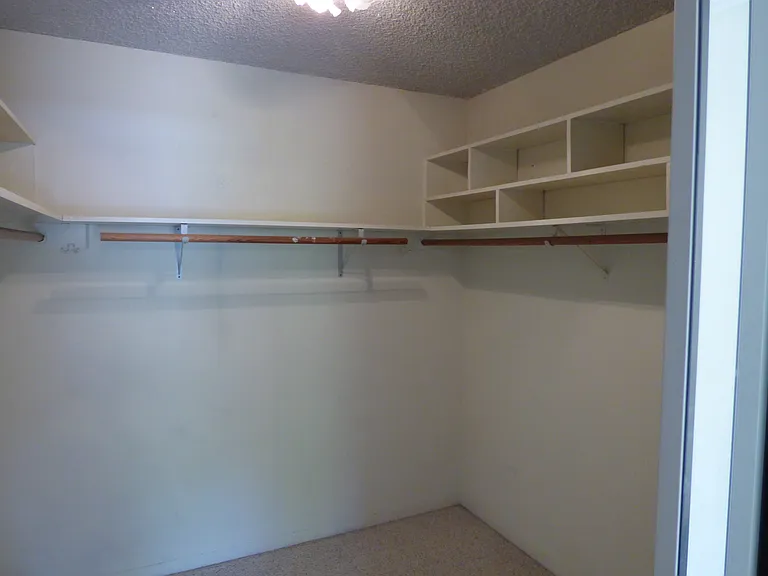 6016 S Land Park Dr — Photo 11
